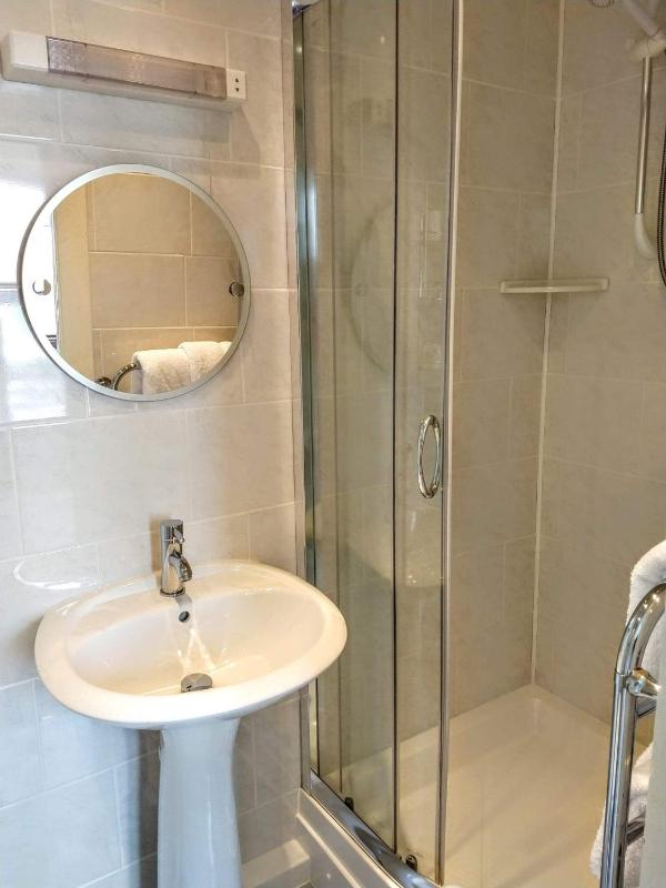 Double Room with Sea View image 3