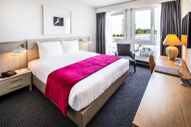 Premium Double Room with Kitchenette image 1