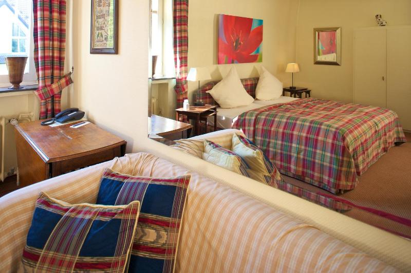 Double Room image 2