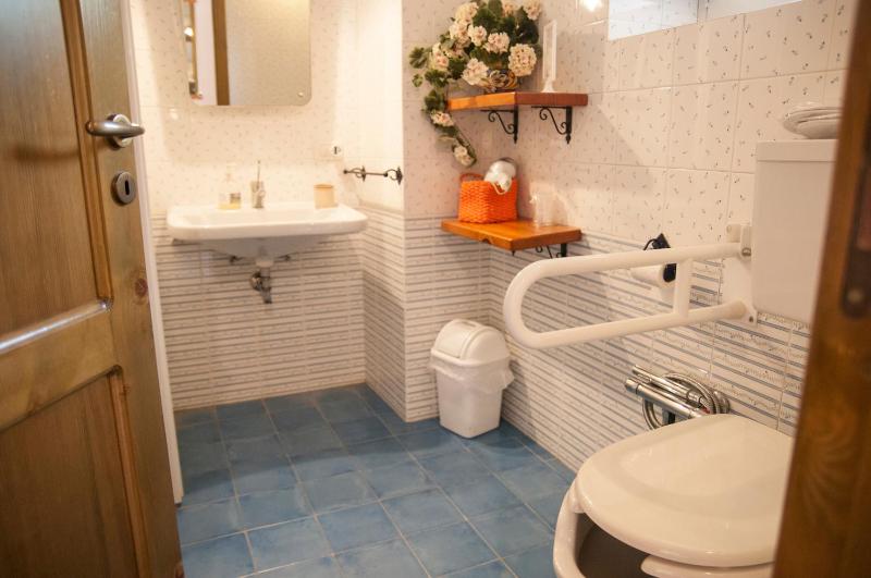 Classic Double or Twin Room image 2