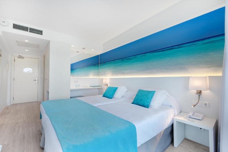 Standard Double or Twin Room image 1