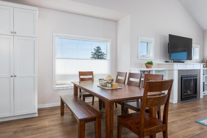 Apartment image 2