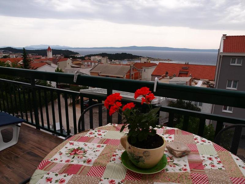 Two-Bedroom Apartment with Terrace and Sea View image 1