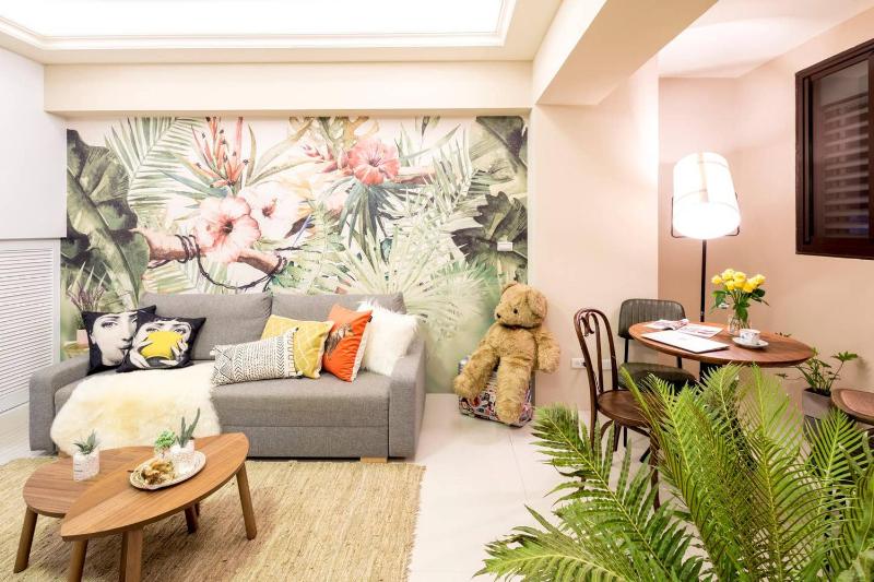 Spacious family Full-floor Apt - image 9