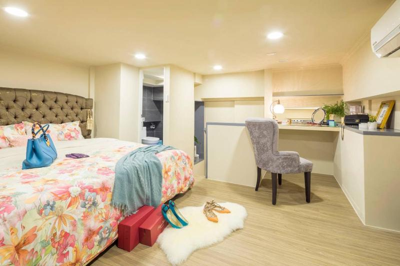 Spacious family Full-floor Apt - image 11