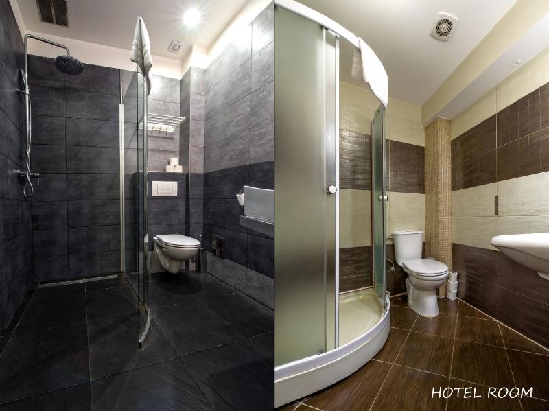 Double or Twin Room image 3