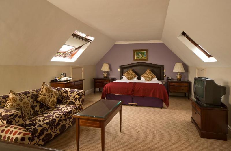 Executive Twin Room image 1