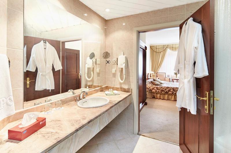 Suite image 2