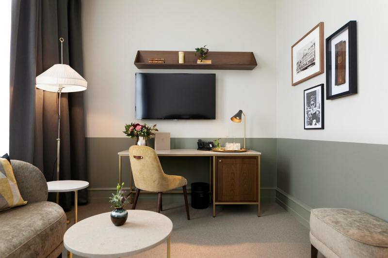 Elite Hotel Savoy - image 36