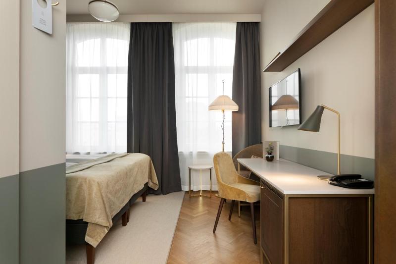 Elite Hotel Savoy - image 21