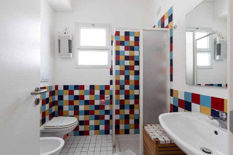 Standard Single Room image 2