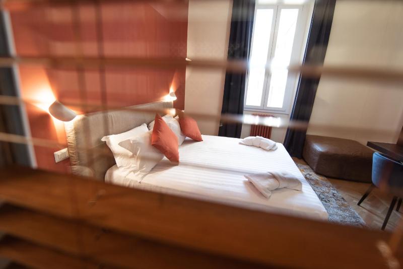 Superior Double or Twin Room image 3