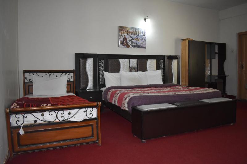 Triple Room image 4