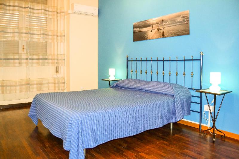 Double Room with Private External Bathroom image 3