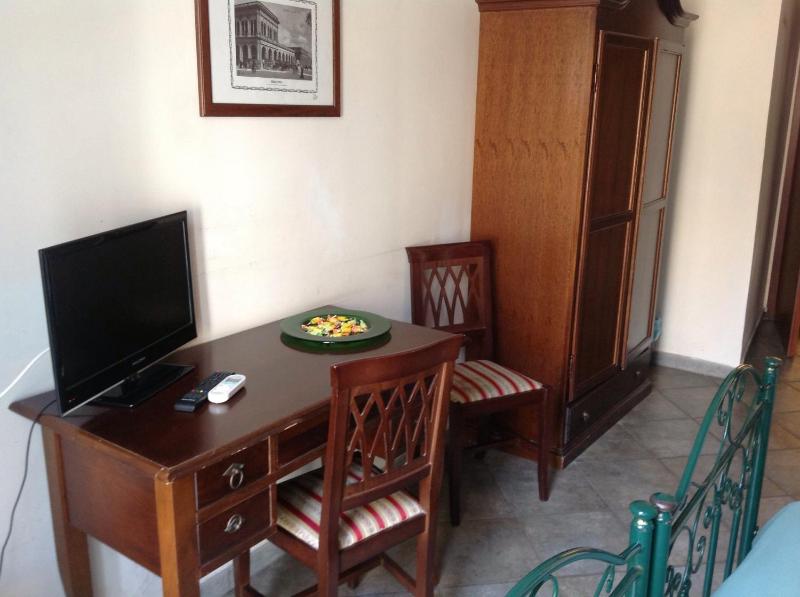 Double or Twin Room image 2