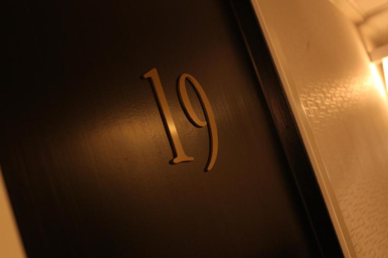 Double or Twin Room image 2