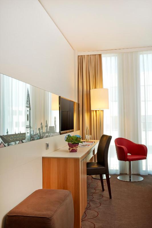 Superior Double or Twin Room image 4