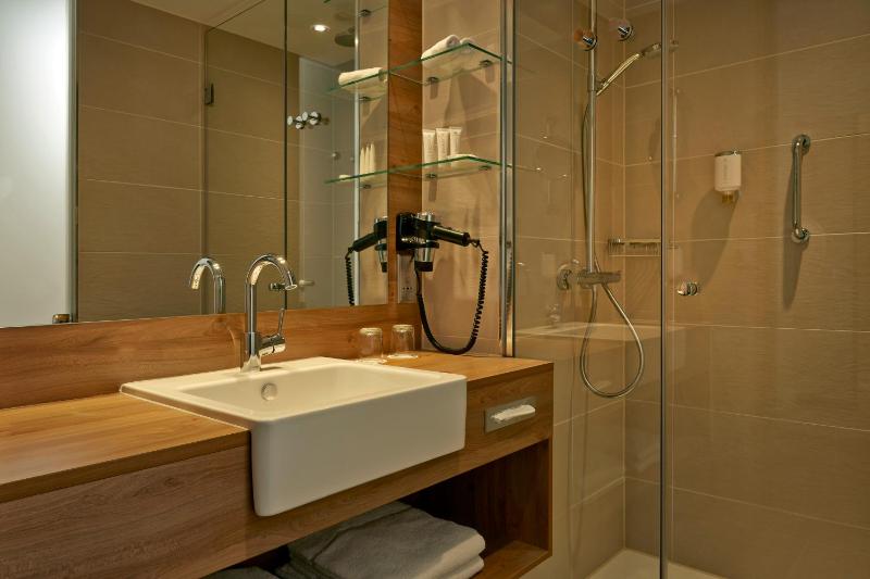 Superior Double or Twin Room image 2