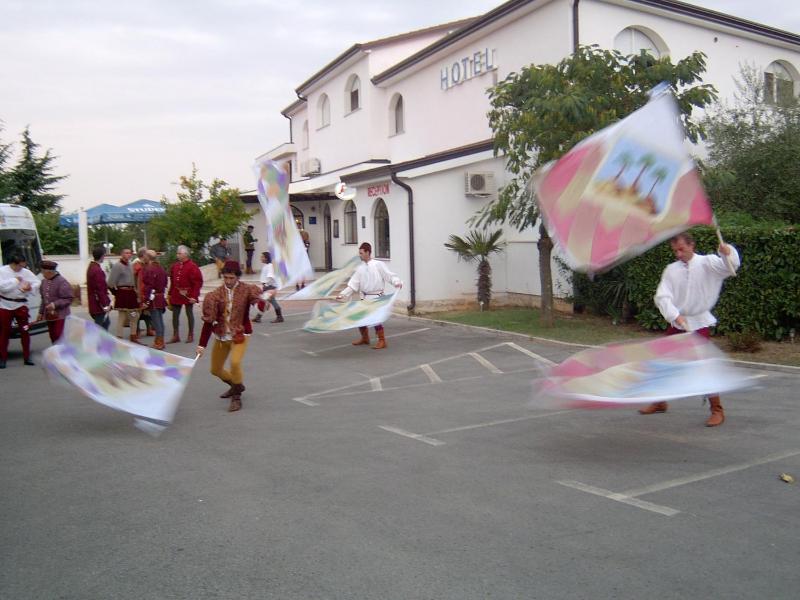 Hotel Holiday - image 44