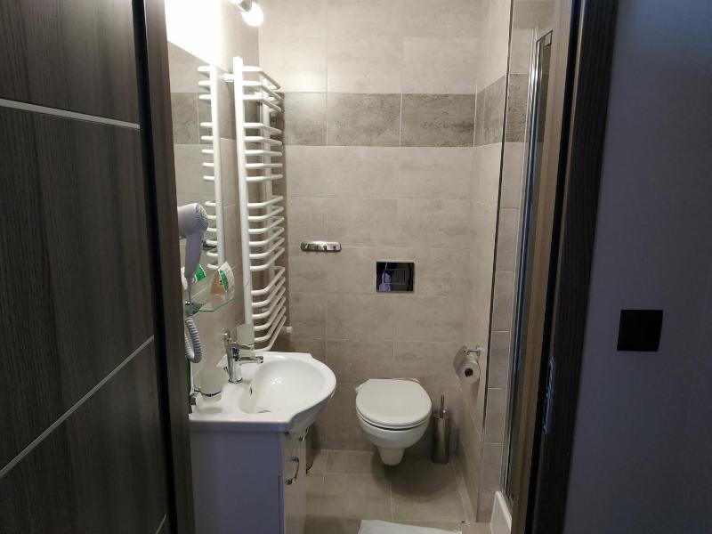 Small Double Room image 2