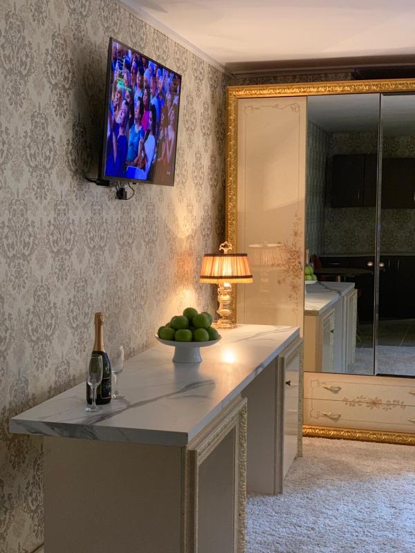 Large Double Room image 2