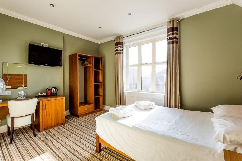 Bawn Lodge - image 16
