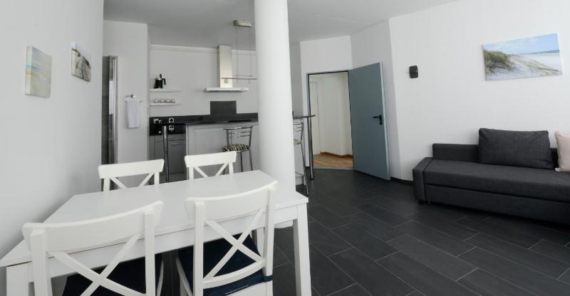 Double Room 1st Floor with Shared WC and Private Shower and Kitchen image 3
