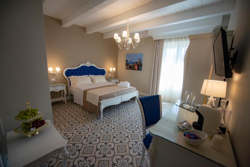 Sui Generis Tropea Luxury Rooms - image 16
