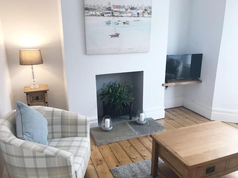 143 New Road Porthcawl Images