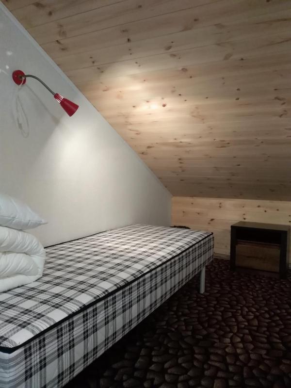 Budget Single Room without Window image 4