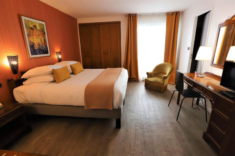 Hotel Des Tuileries - image 20