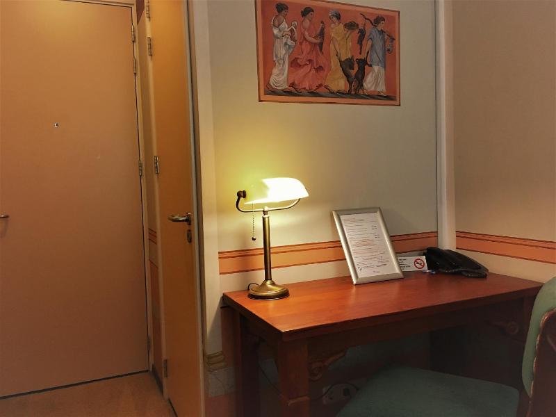 Budget Double or Twin Room image 4