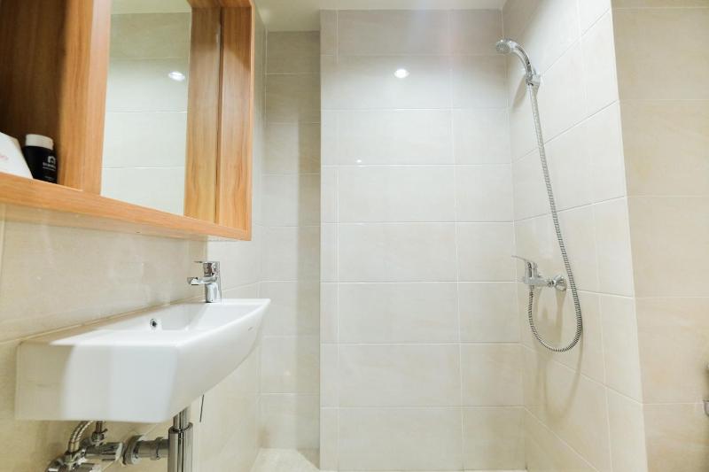 Furnished Studio No Kitchen Apartment Mustika Golf Residence By Travelio - image 8