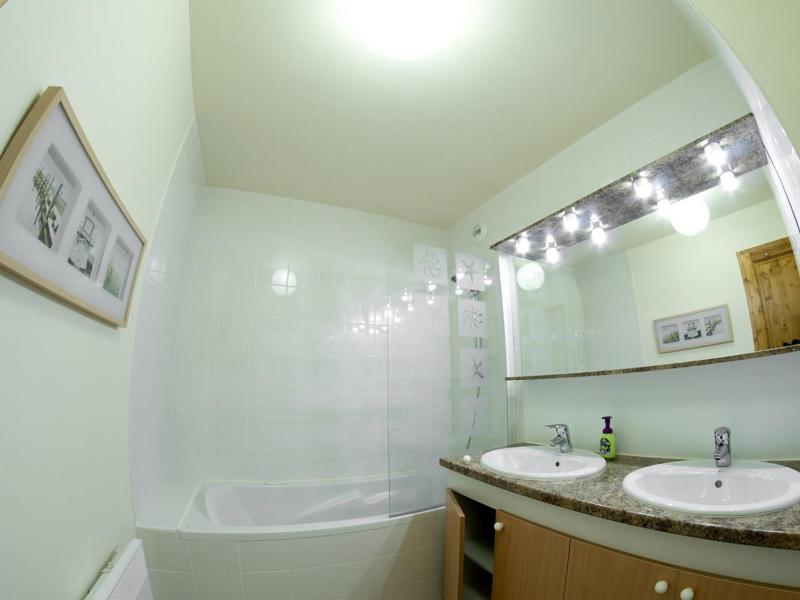 Three-Bedroom Apartment image 2