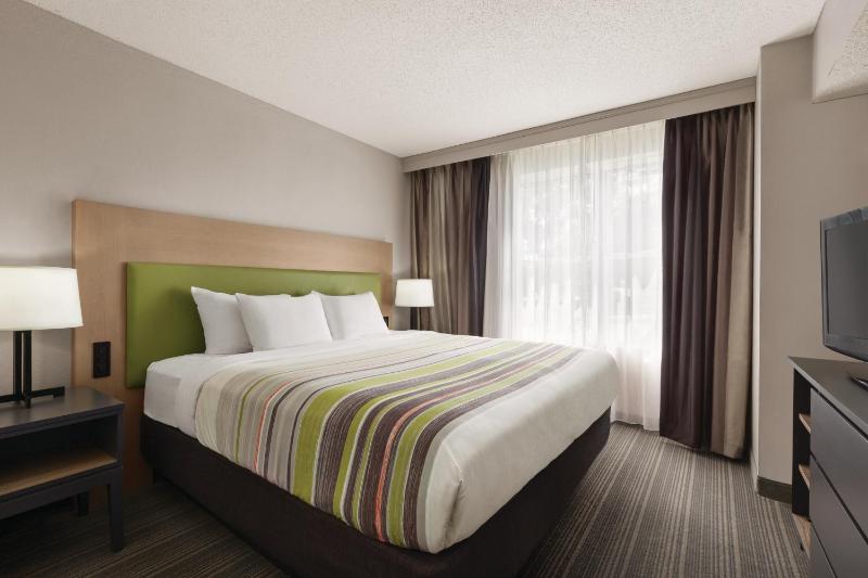 One-Bedroom King Suite with Sofa Bed - Non-Smoking image 1