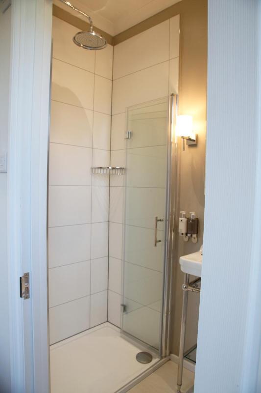 Large Double Room image 2