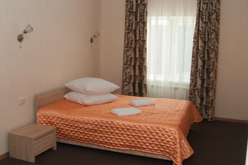 Double Room image 2