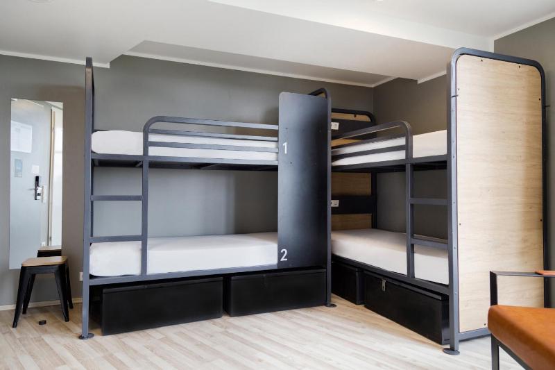 Bed in 6-Bed Mixed Dormitory Room image 2