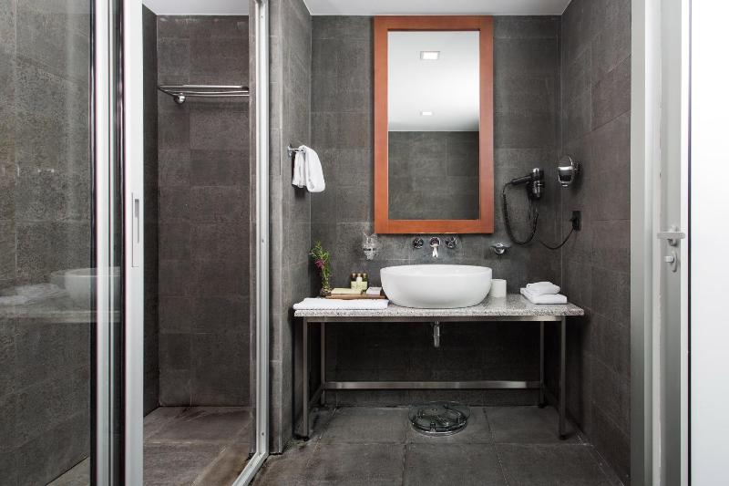 Executive Suite with Sea View image 4
