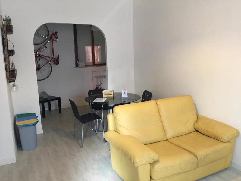 One-Bedroom Apartment image 4
