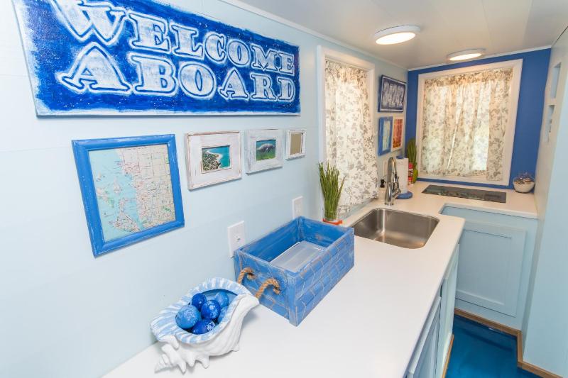 Tiny House Siesta - image 39