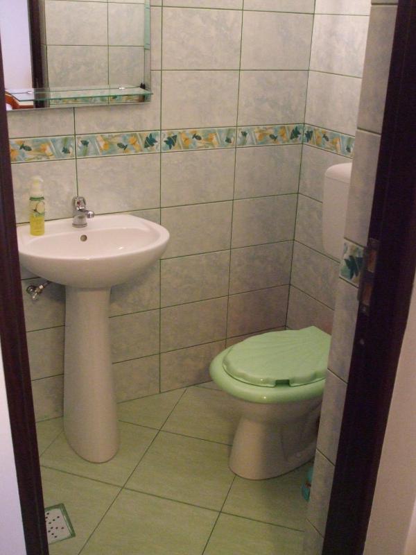 Double Room image 3