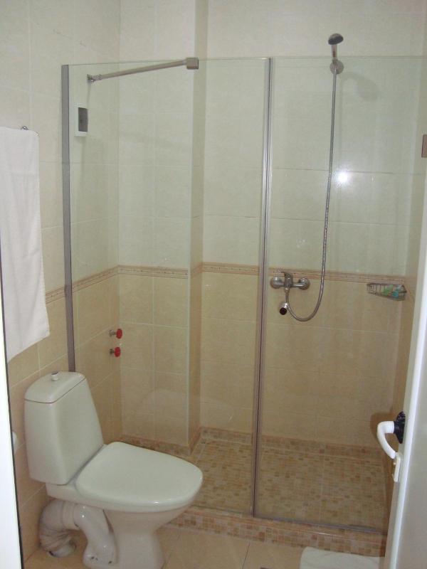 Standard Double or Twin Room image 2