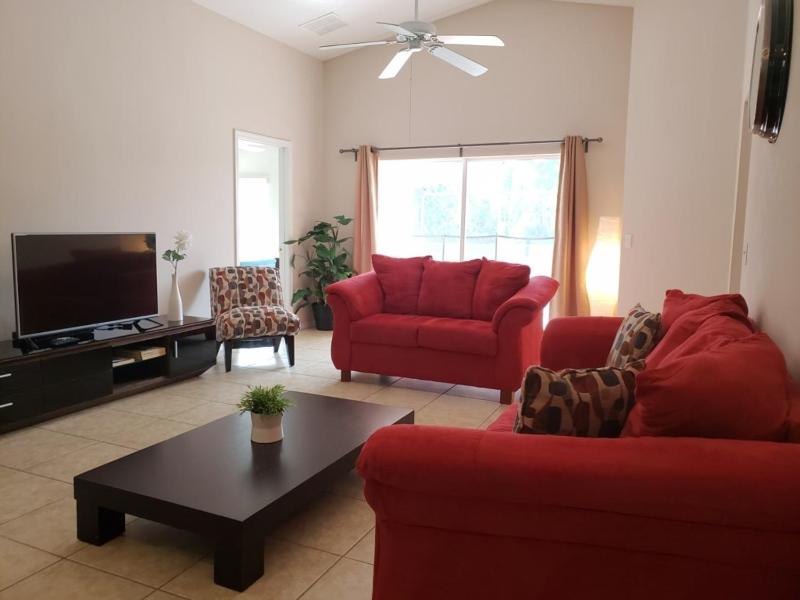 Five-Bedroom House image 3