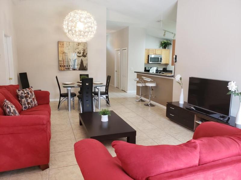 Five-Bedroom House image 2