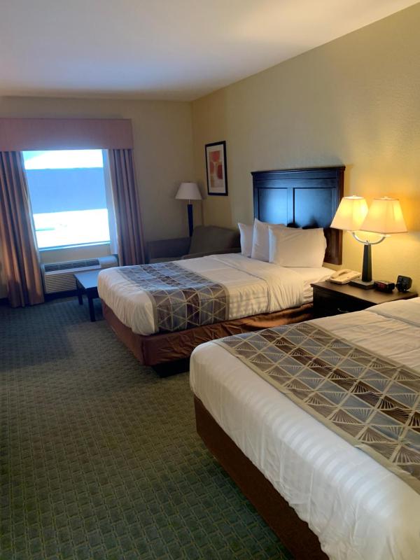 Room with Two Queen Beds with Sofa Bed - Non-Smoking image 1