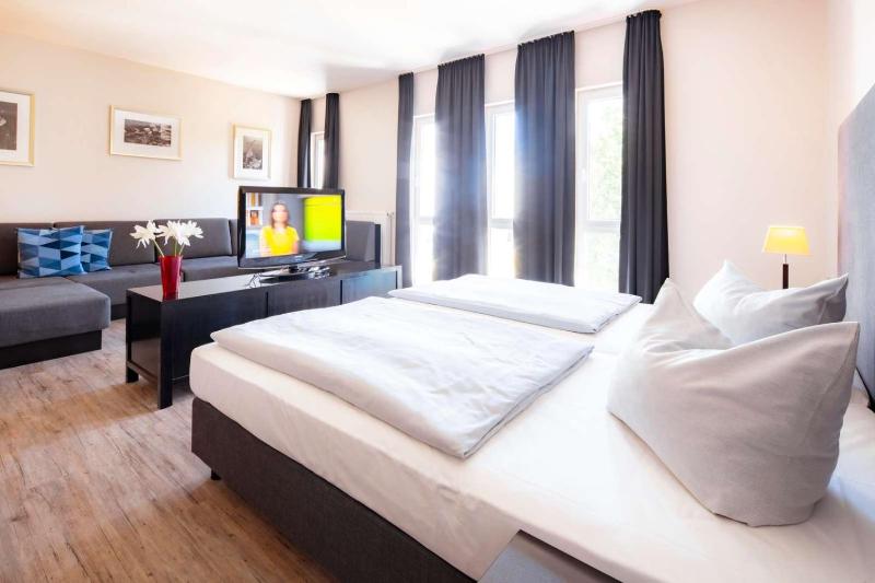 Suite image 3