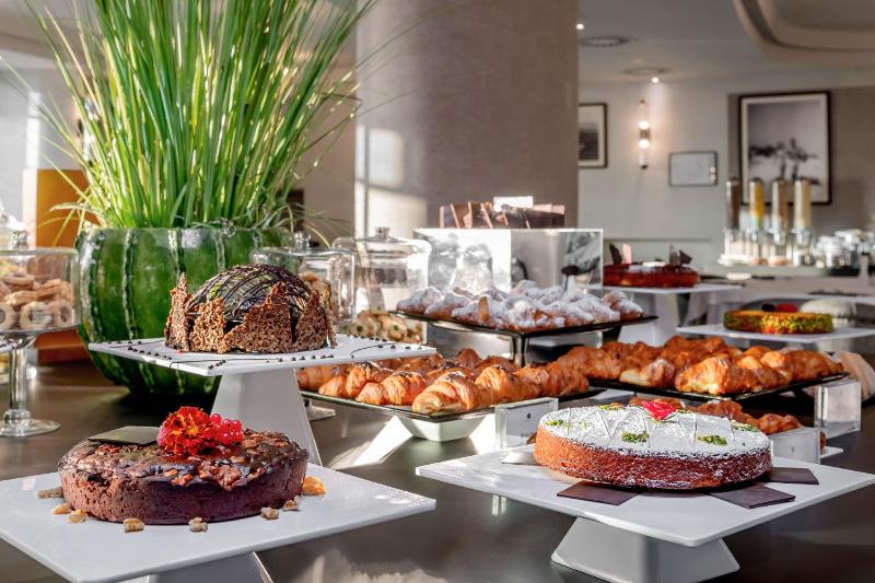 Savoia Hotel Rimini - image 8