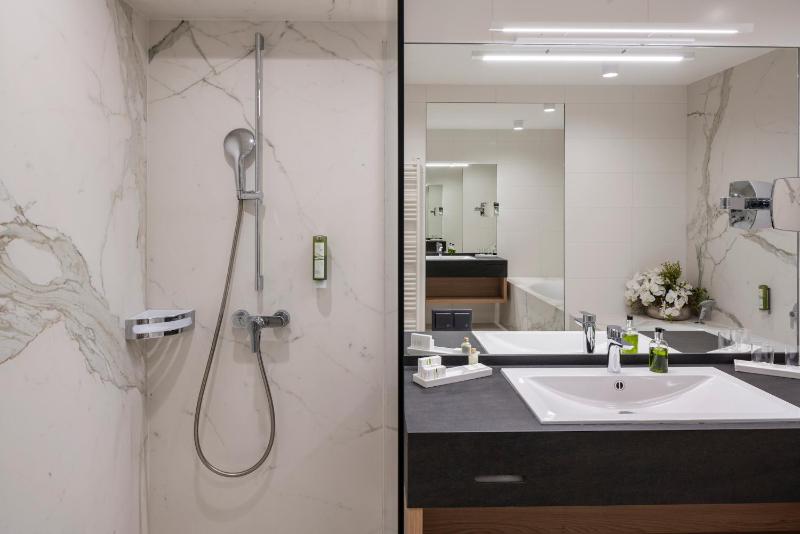 Suite image 2
