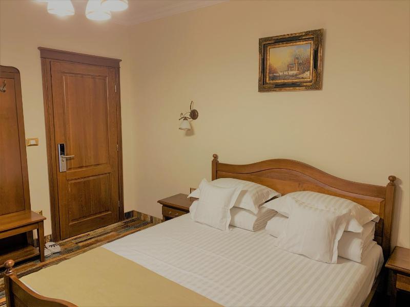 Double Room - Disability Access image 2